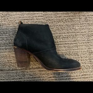 Lucky Brand Black leather Booties healed sz 8.5